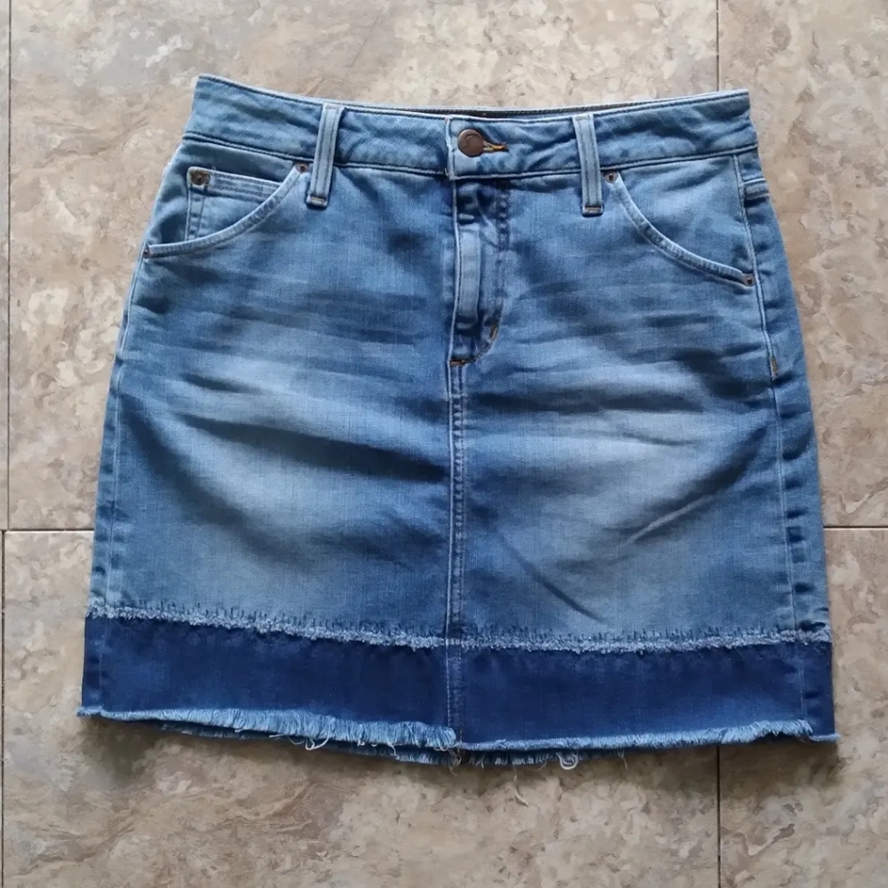 Joe's Jeans The Wasteland High Rise denim skirt, size 28